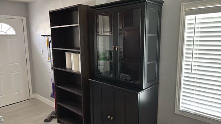 All black hutch