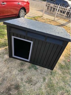 Dog house with Liftable Roof