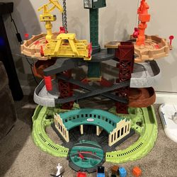 Thomas & Friends Trains and Cranes Tower