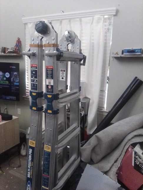 Warner Multi-position With Power Light Rails Extends Out 26 Ft Folds Down To 6 Ft