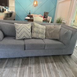 Grey Sofa ! $150! Pick Up Only! Great Condition! 