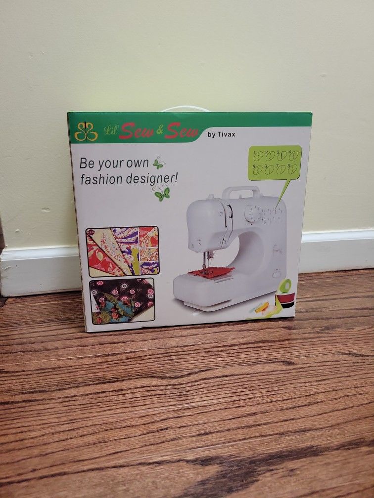 Lil' Sew & Sew Sewing Machine
