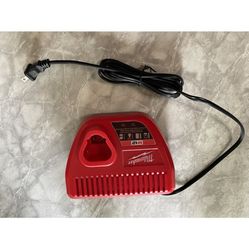 Milwaukee  M12 Charger New