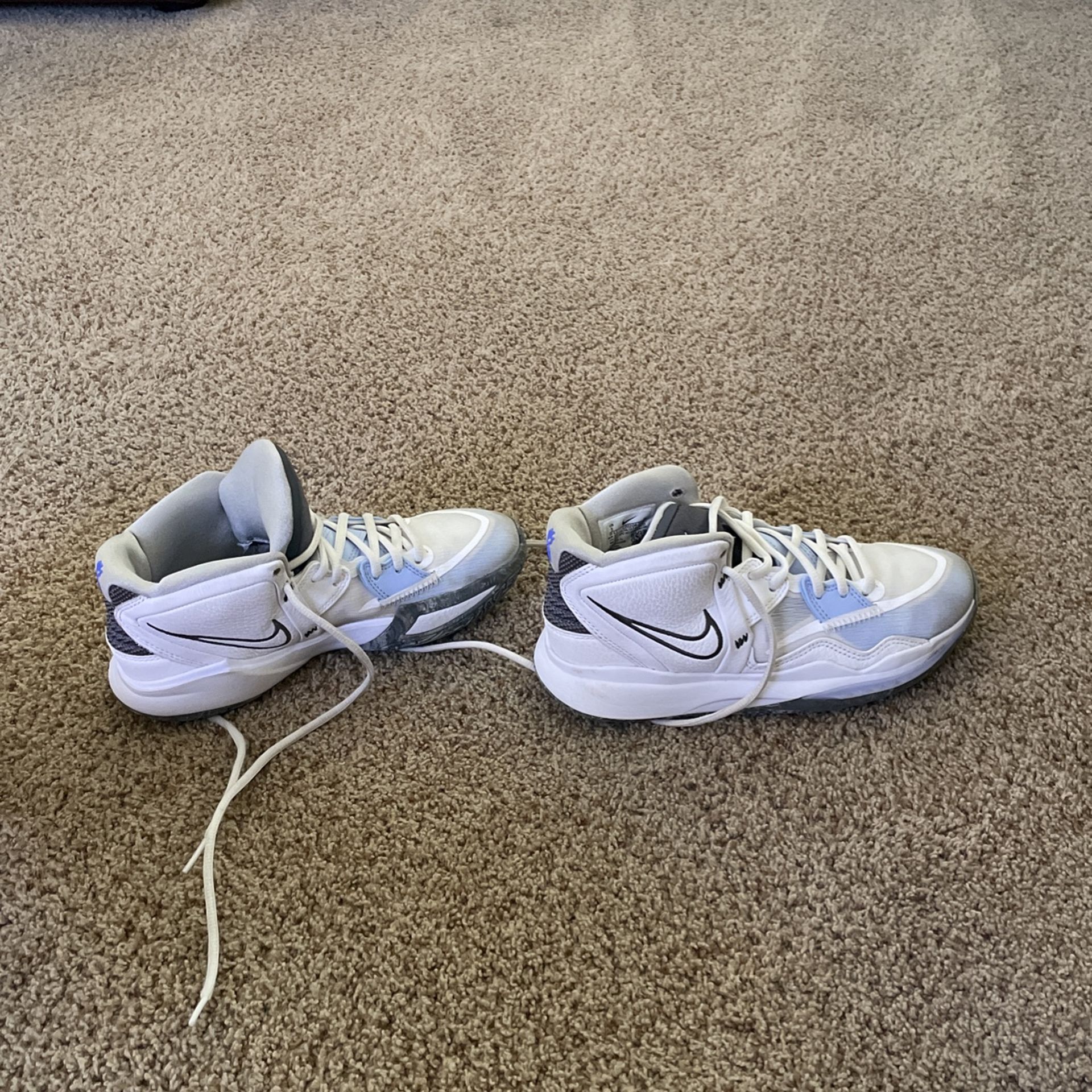 Light Blue Kyries