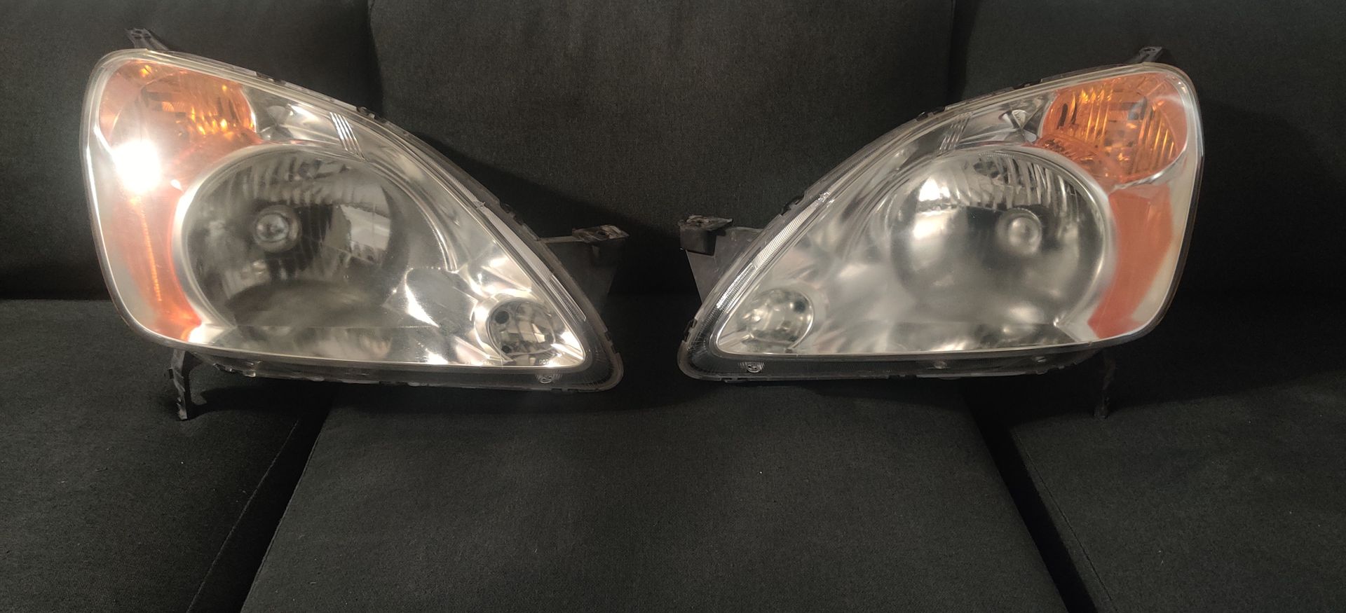 Honda CRV Headlights OEM (02-04)