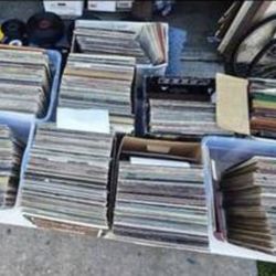 700+ Vinyl Albums 45s & 78s