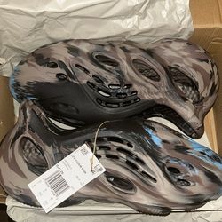 Yeezy Foam Runner Mx Cinder