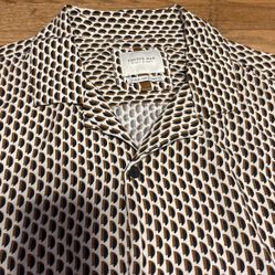 Men’s Size XL Button Down Shirt
