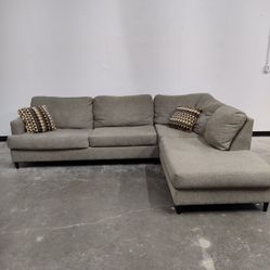🚚 FREE DELIVERY - Gray Sectional Sofa