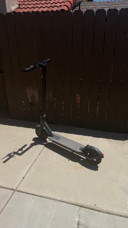 VOLPAM Electric Scooter,350/500W Powerful Motor,15-28 Miles Long Range,Dual Braking System,19/22 Mph