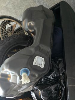 2022 toyota supra Gas tank and fuel pump