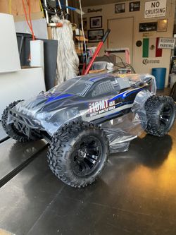 R/C i10MT 4 X 4 Truck. “ Body Only”