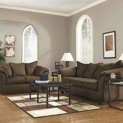 Darcy Cafe Living Room Set

