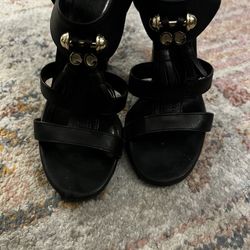 Gucci Size 8 Black Leather Heels 