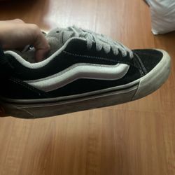 Vans knu school 