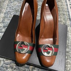 Monogram Women Gucci Shoes 115132 : Size  10 B