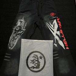 Hellstar Sweatpants LARGE – Black/Red Graphic (Brand New with Bag)