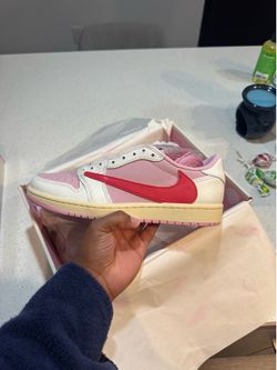 Travis Scott Jordan 1 low