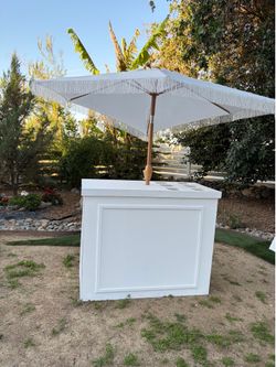 Snack cart for sale/rent