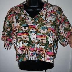 Size M, colorful cropped button-up top