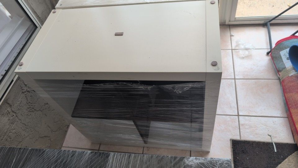 Ikea Kallax 30 X 30 Inch Used Book Shelves
