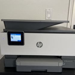 [Needs Repair] HP OfficeJet Pro 9015e Wireless Color All-in-One Printer 