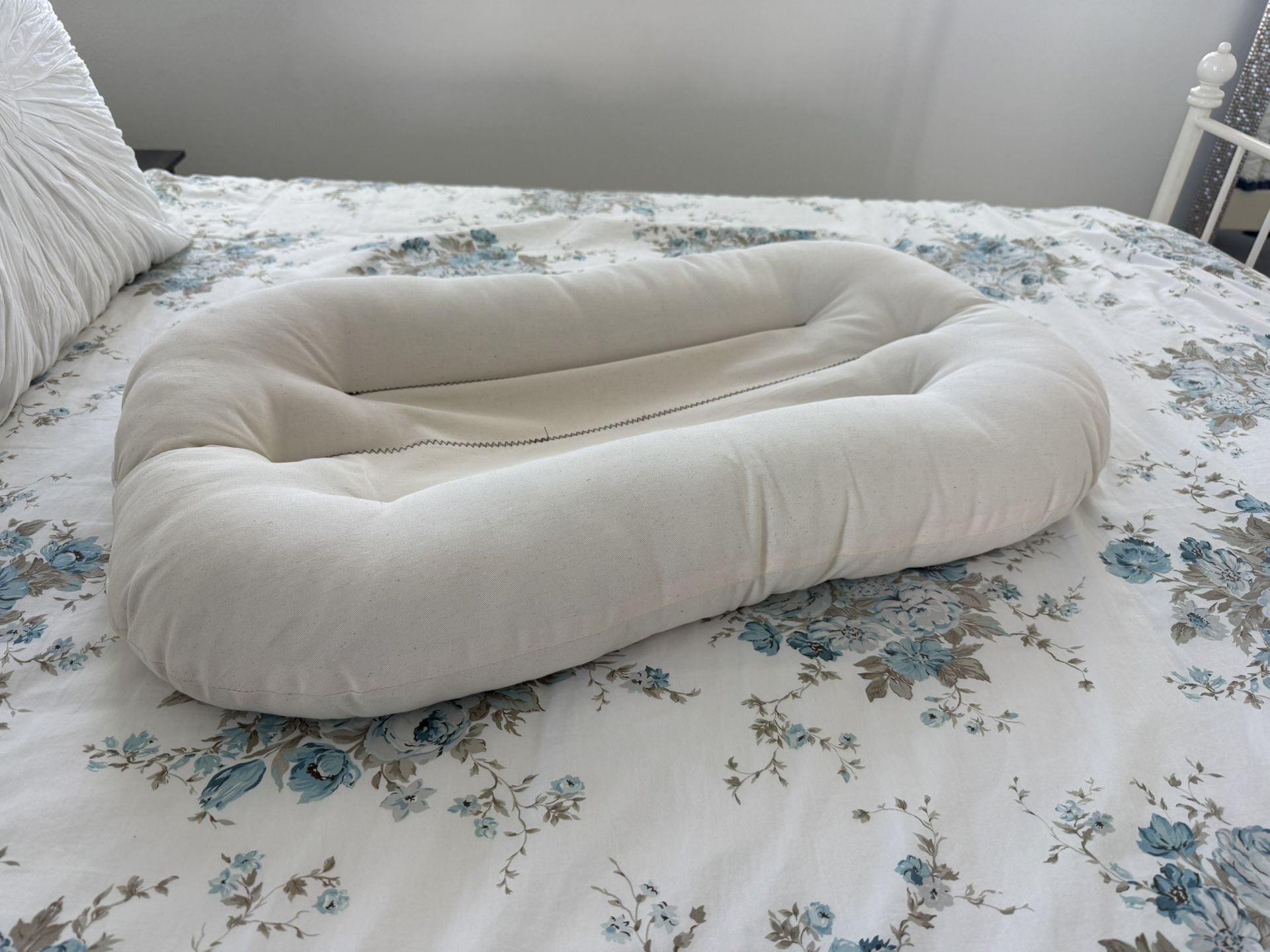 Snuggle Me Infant Lounger 