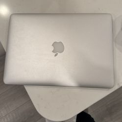 Macbook Air 13.3” 2017