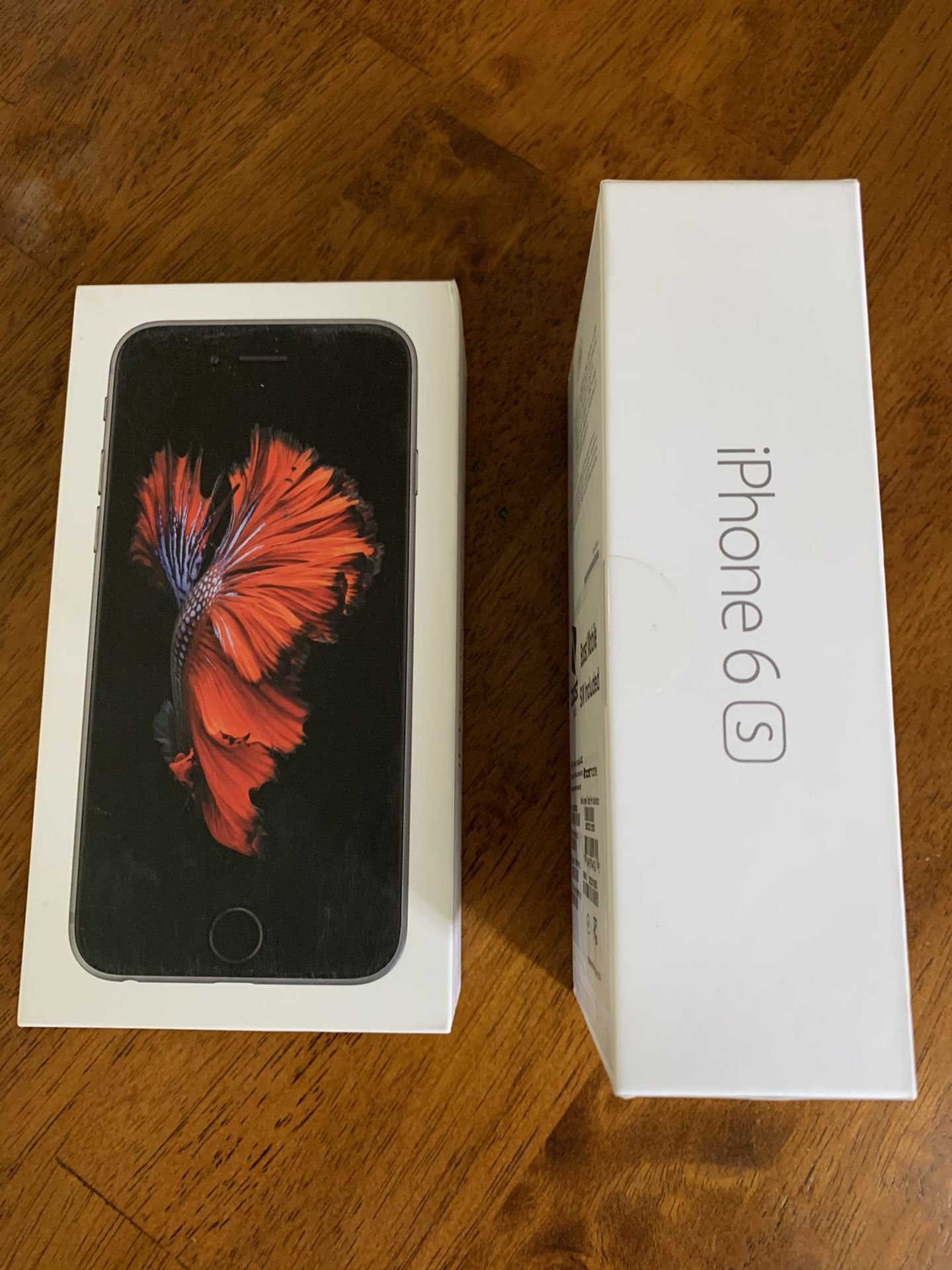 Apple iPhone 6s (BOOST MOBILE ONLY) 32GB Space Gray SIM Included