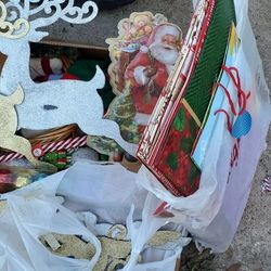 Wall Decorations And Gift Bags 