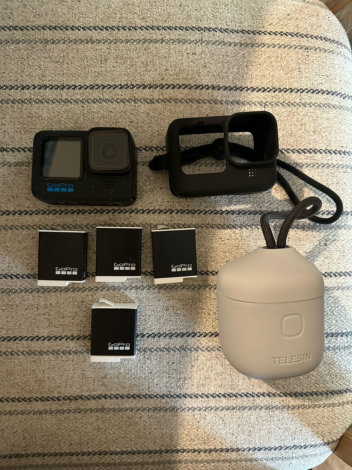 GoPro 12 + Extras 