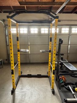 Squat rack / power cage