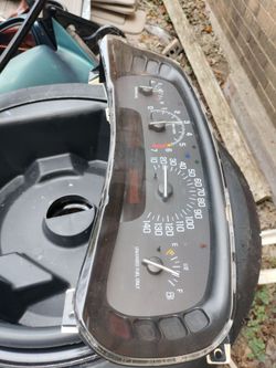 1997 Buick Park Ave OEM Instrument Cluster Speedometer