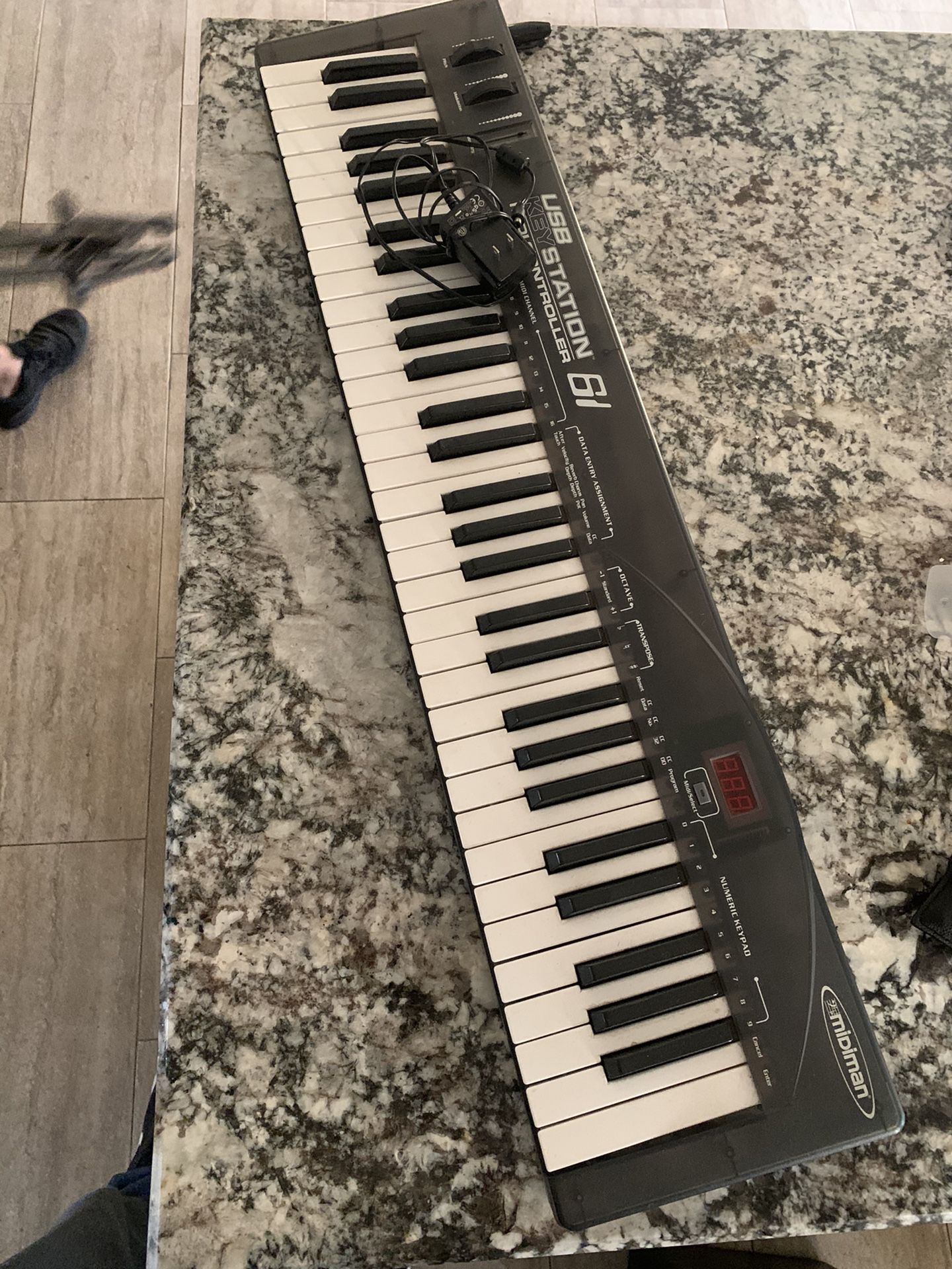 Midiman 61 Keys Keyboard