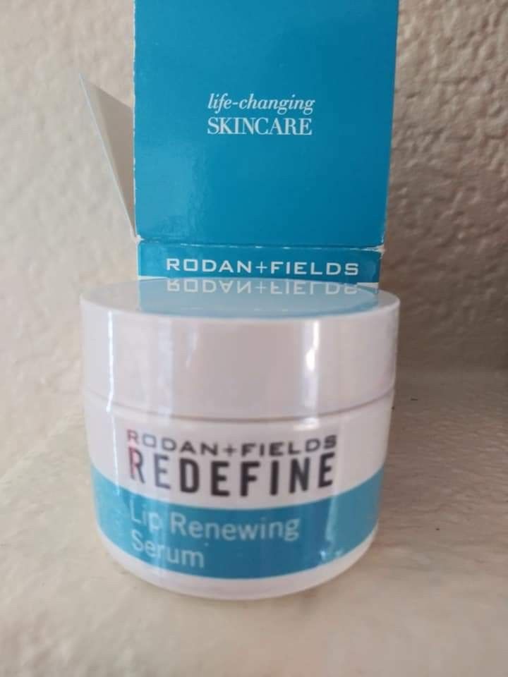 Rodan & Fields lip renewing serum