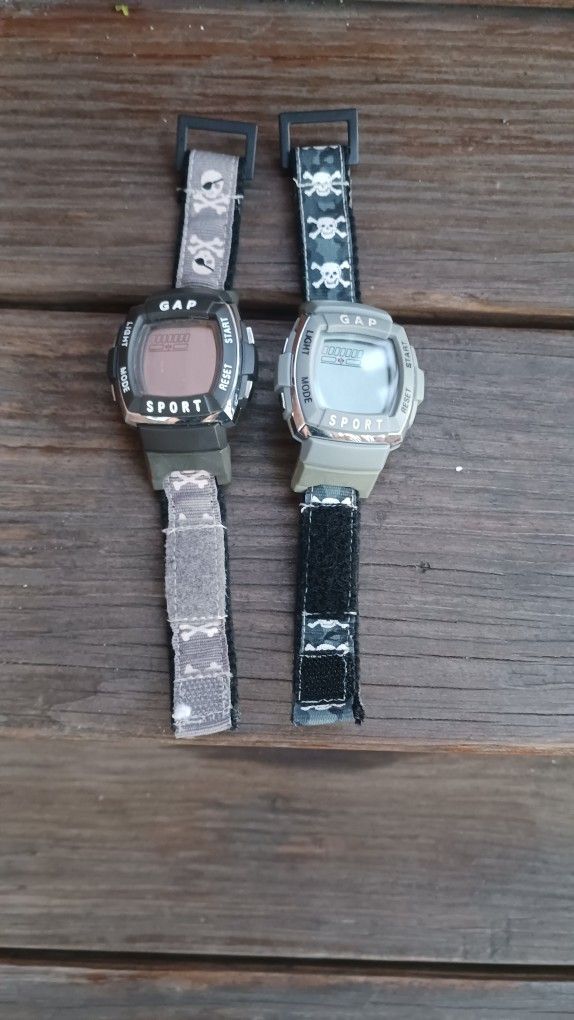 2 GAP SPORT WATCHES KIDS/GIRLS SKULL and CROSS BONES Wristbands