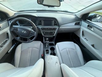 2017 Hyundai Sonata – Clean Title – New Engine – Excellent Condition