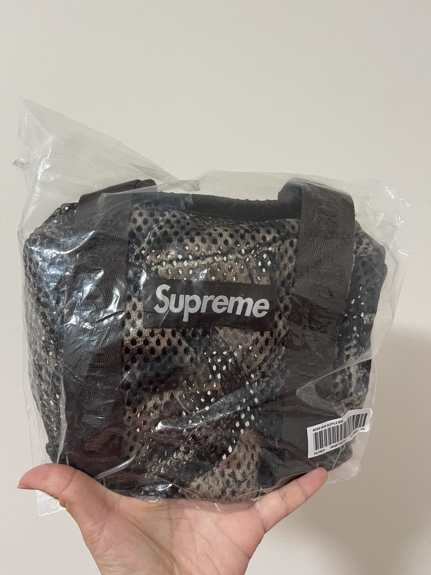 Supreme Mesh mini duffle bag SS25 Kanati Camo