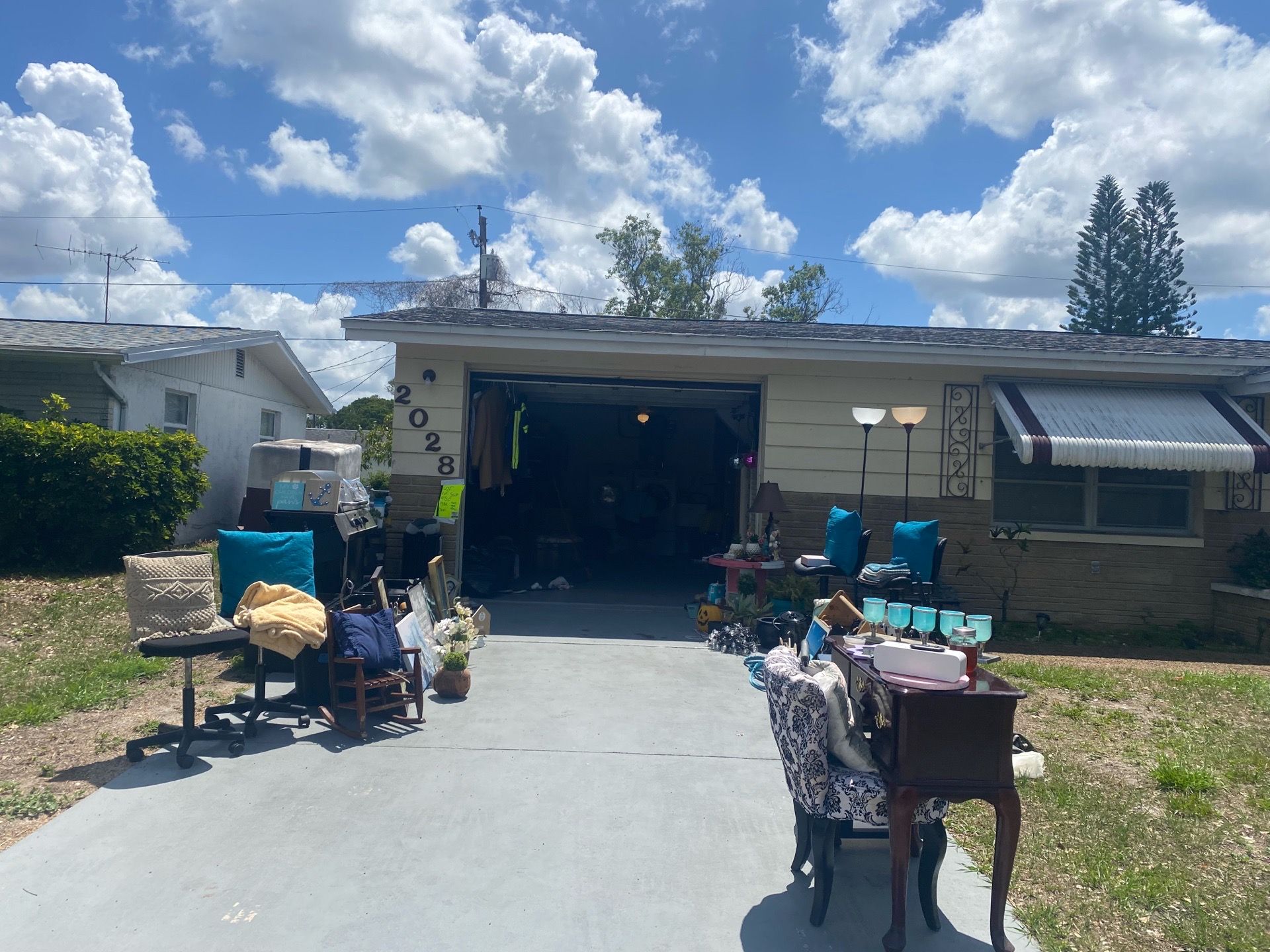 Moving sale 2028 Arcadia rd holiday fl EVERYTHING MUST GO