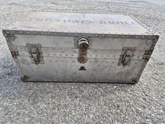 Post-WWII Era Industrial Travel Aluminum Trunk Kowa Military "YEP THAT'S RIGHT" Rivet light weight