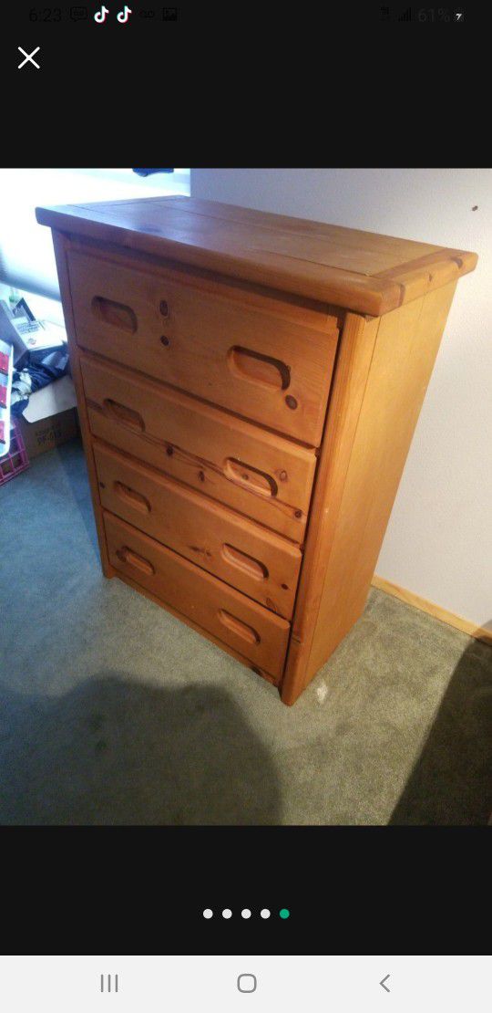 Solid Wood Dresser 4 Drawers