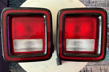 2022 Jeep Wrangler Willys OEM tail lights