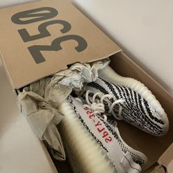 Yeezy 350 Boost 7.5 "Zebra" 