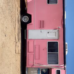 Beautiful RV Title On Hand 