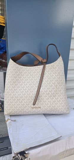 Michael Kors Tote
