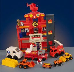 Fire Station Playset with Vehicles and Figures