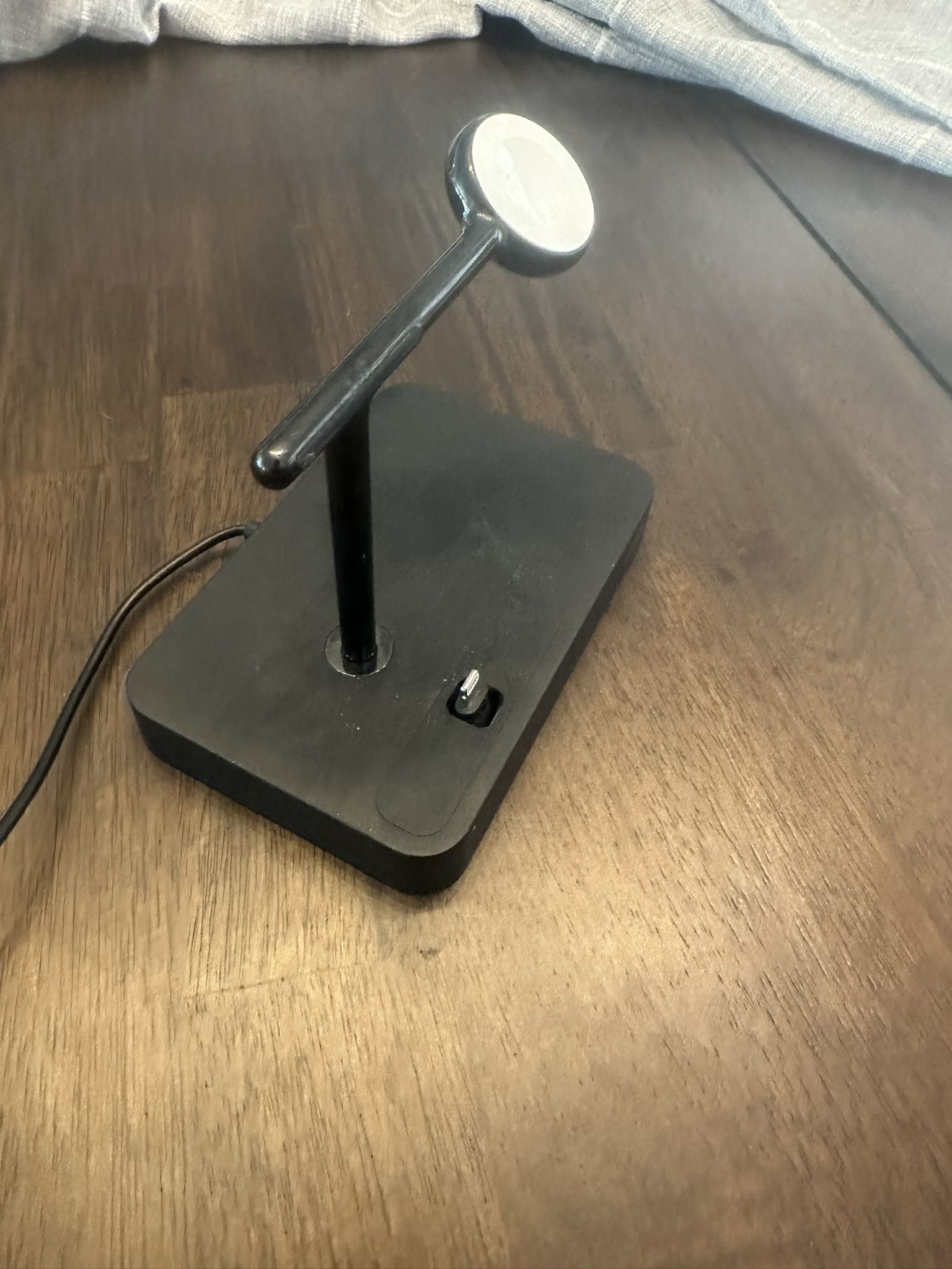 BELKIN Charge Dock For Apple Watch & iPhone