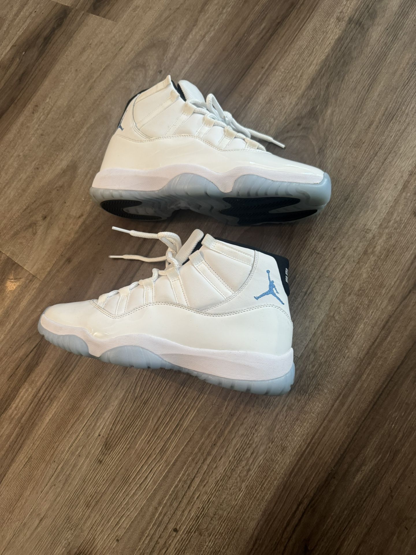 Jordan 11s Sz9.5 Original Box Inc