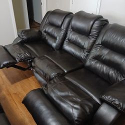 2 PC Sofa And Love Seat Recliner 