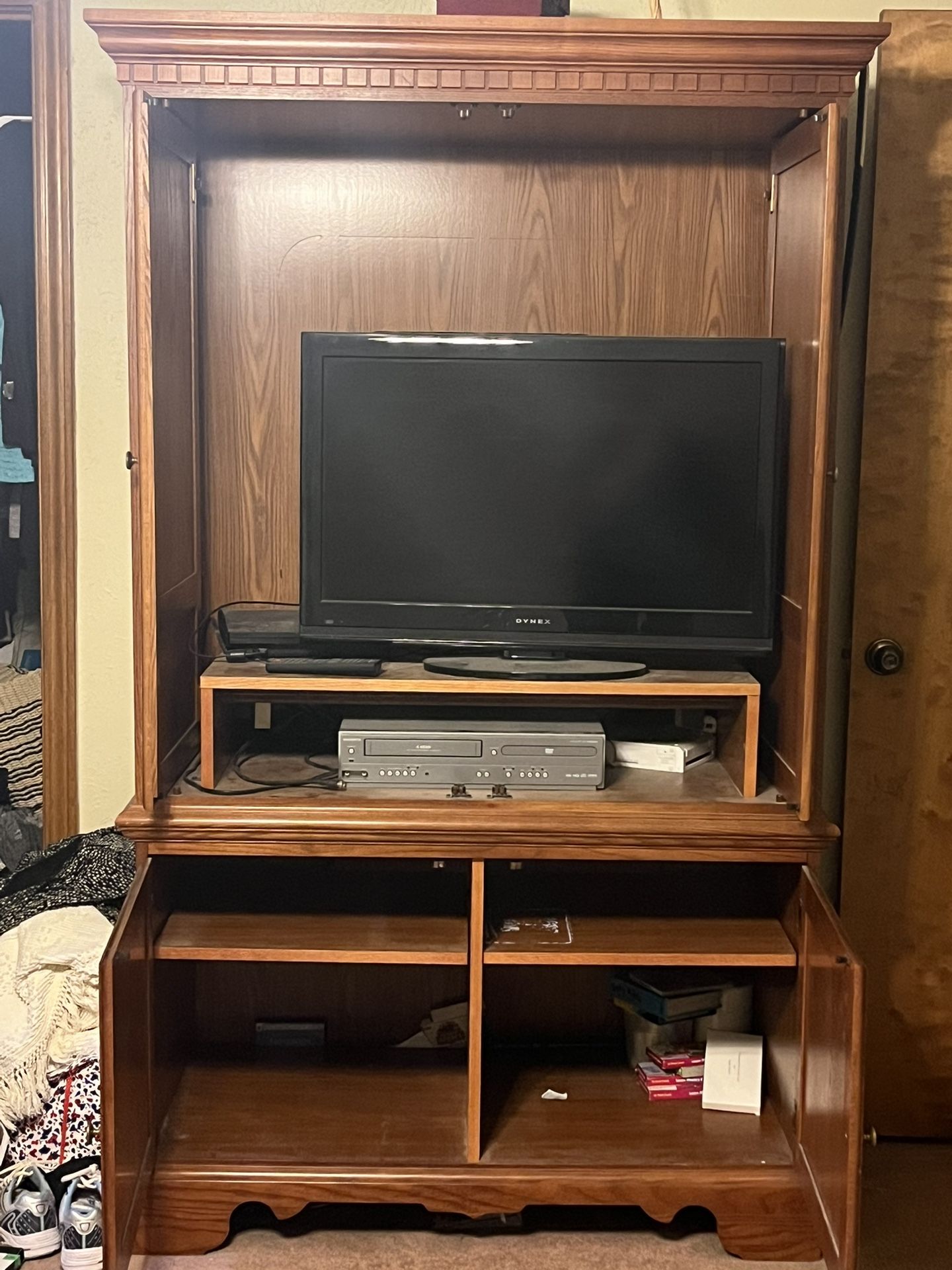 Armoire Or TV Cabinet